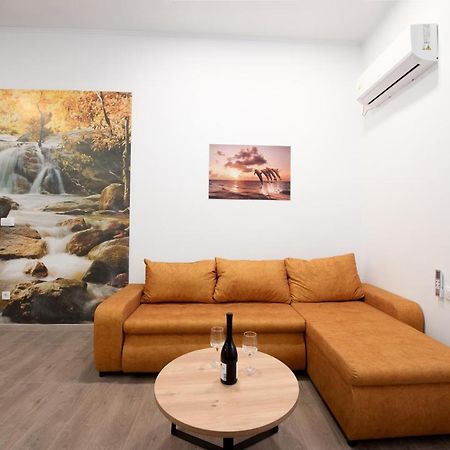 Apartman Cezar Apartment Rijeka Exterior foto