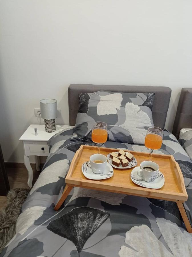 Apartman Cezar Apartment Rijeka Exterior foto